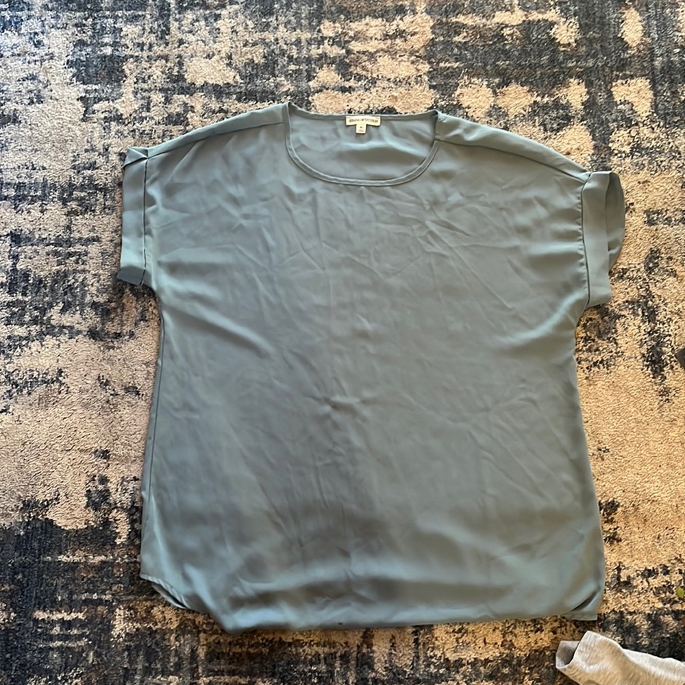 ZENANA OUTFITTERS Size XL Blouse Tshirt